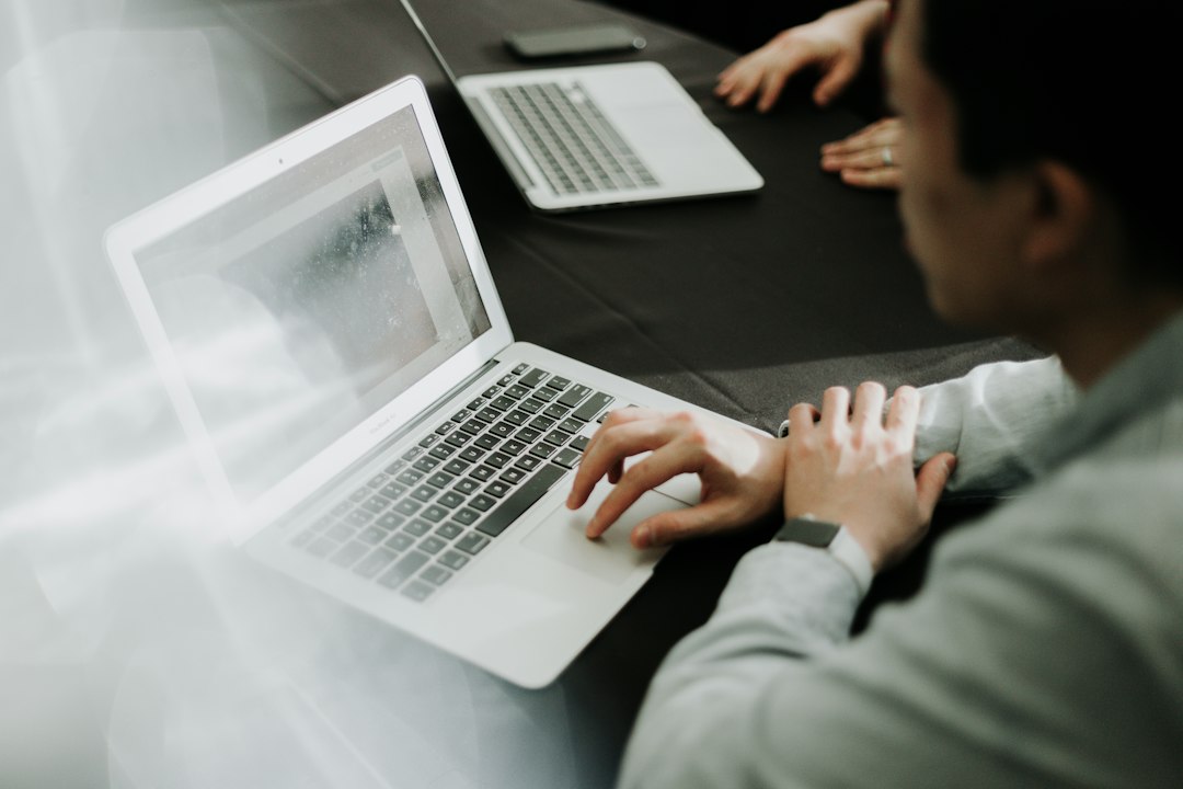 Konto eröffnen als Ukrainer in Deutschland 2026: Basiskonto, Onlinebank oder ukrainische Karte